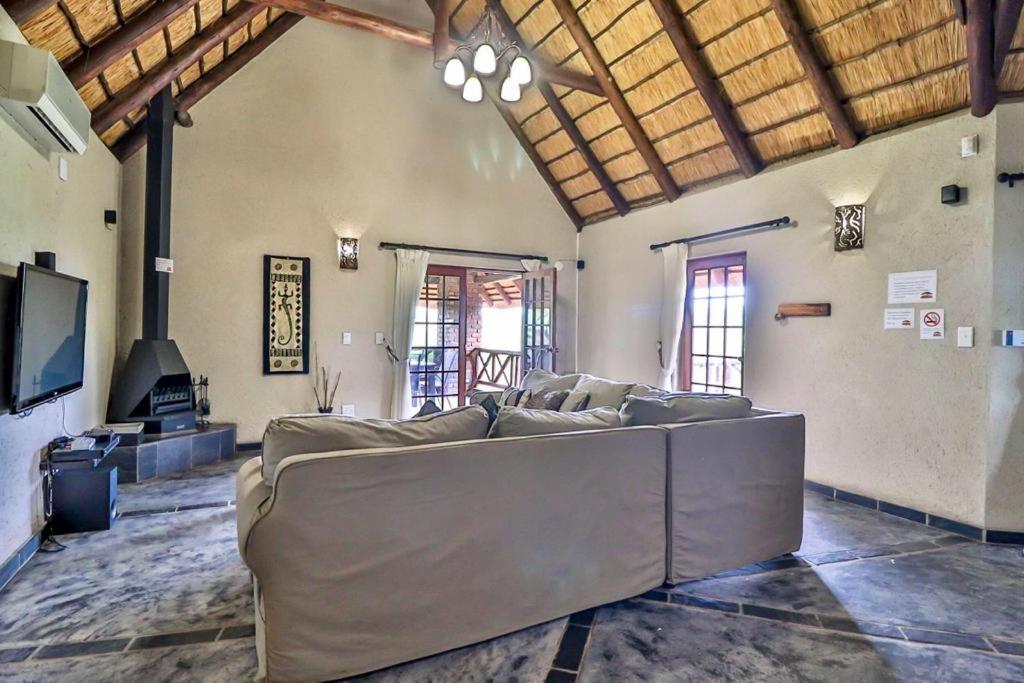 Luxury Kruger Escape Villa Marloth Park Exterior photo