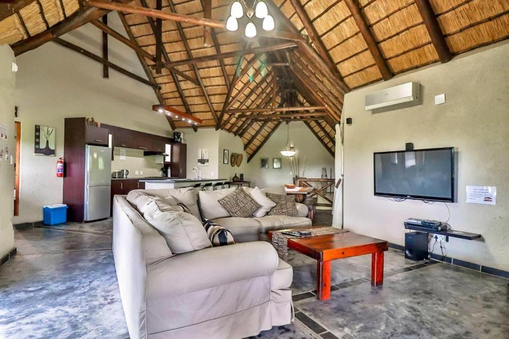Luxury Kruger Escape Villa Marloth Park Exterior photo