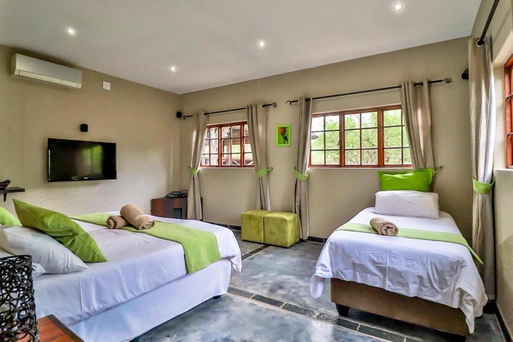 Luxury Kruger Escape Villa Marloth Park Exterior photo