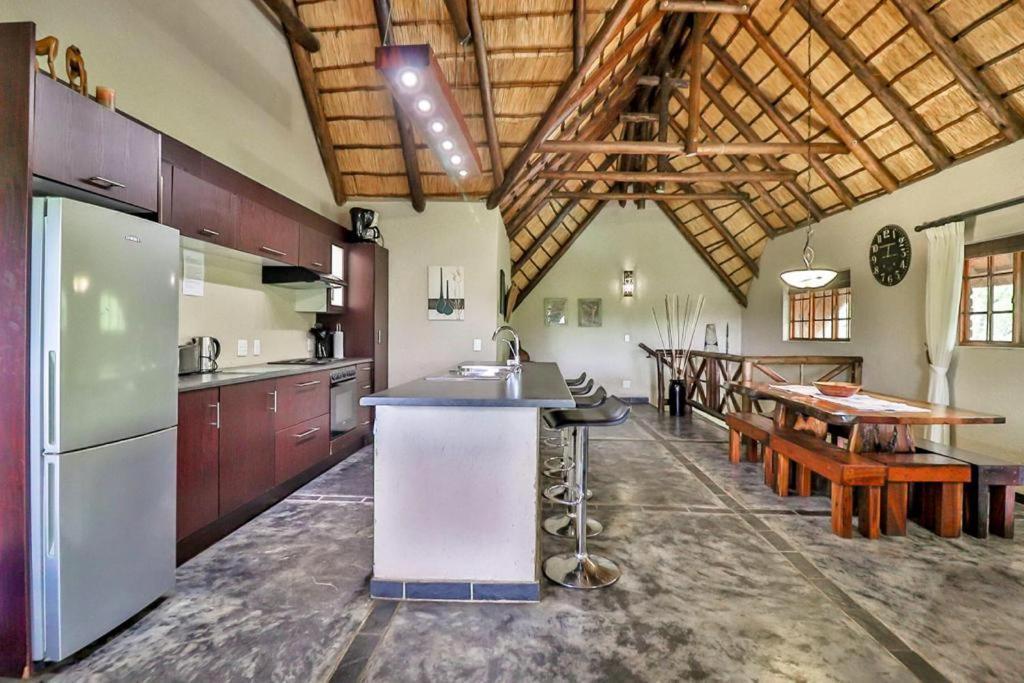 Luxury Kruger Escape Villa Marloth Park Exterior photo