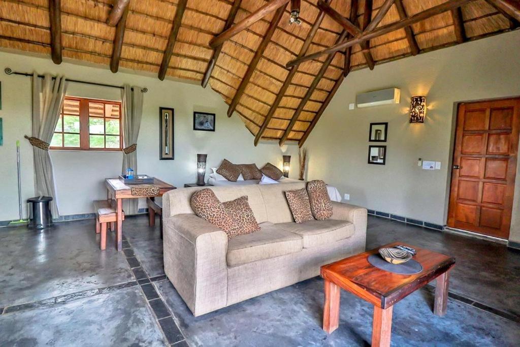 Luxury Kruger Escape Villa Marloth Park Exterior photo